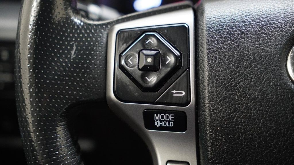 2019 Toyota 4Runner Image 27