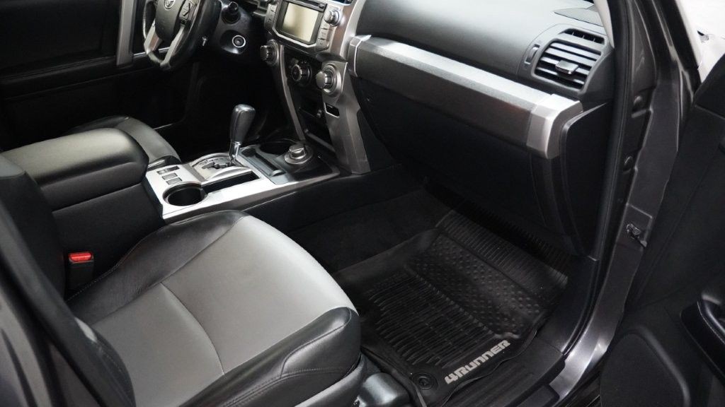 2019 Toyota 4Runner Image 36