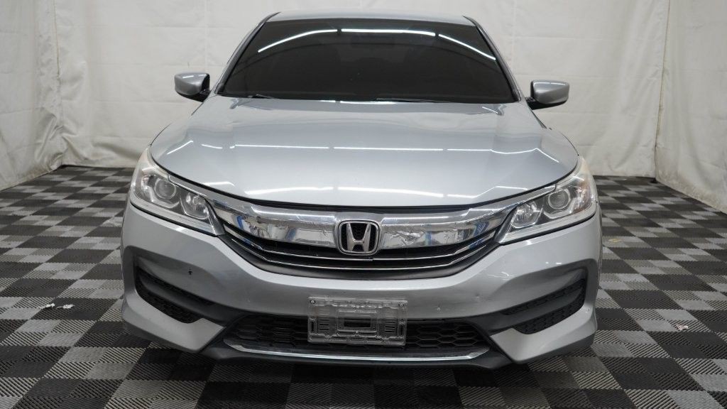 2017 Honda Accord Image 8