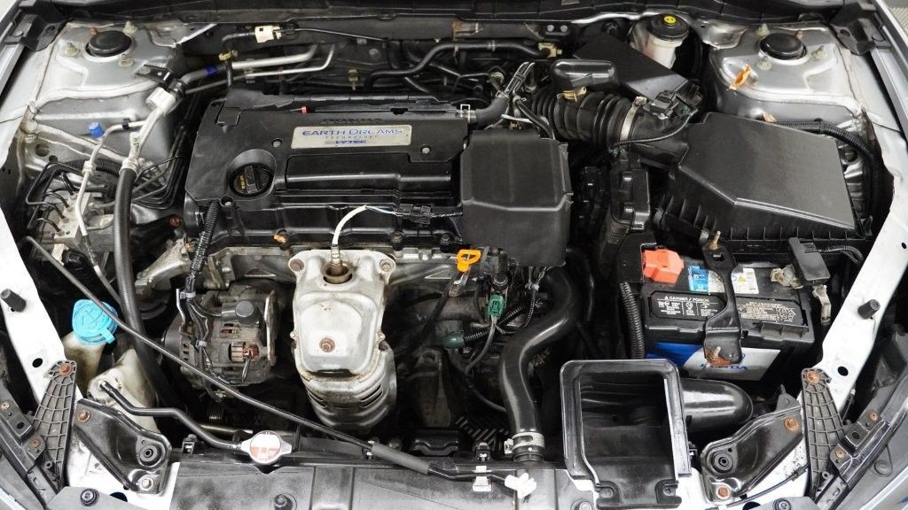 2017 Honda Accord Image 9