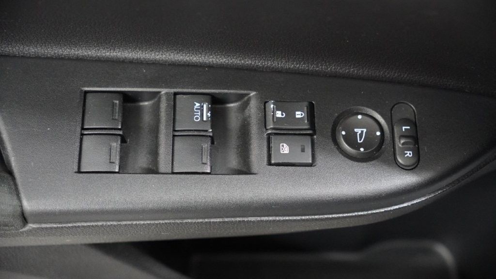 2017 Honda Accord Image 13