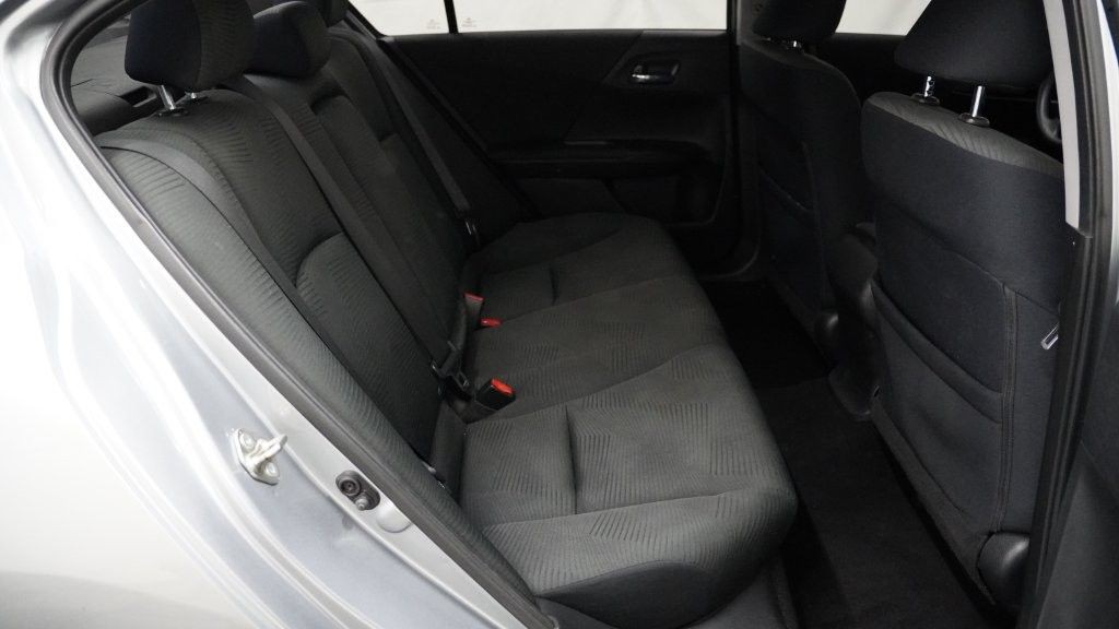 2017 Honda Accord Image 20