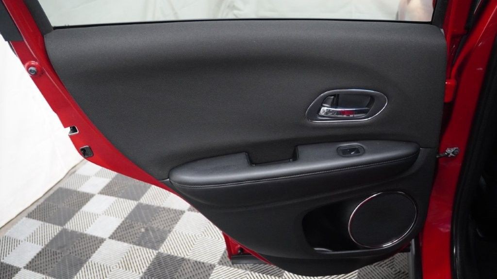 2018 Honda HR-V Image 16