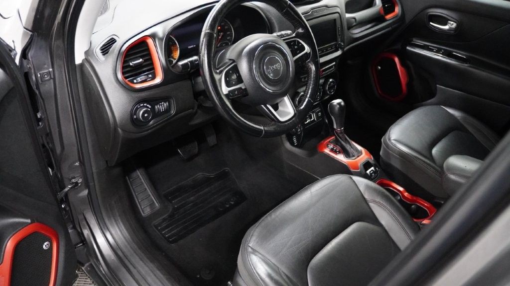 2016 Jeep Renegade Image 13