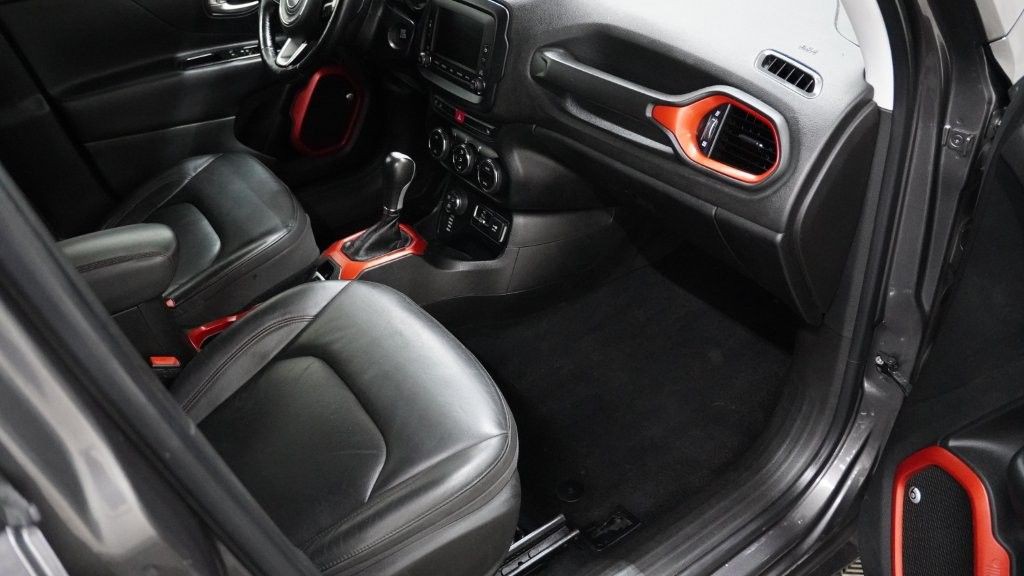 2016 Jeep Renegade Image 17
