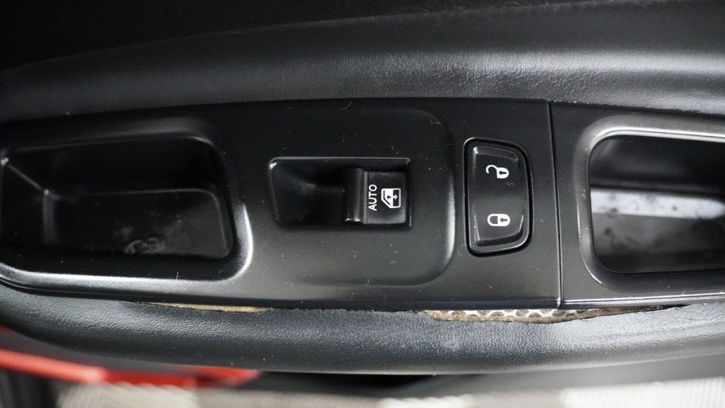 2016 Jeep Renegade Image 19