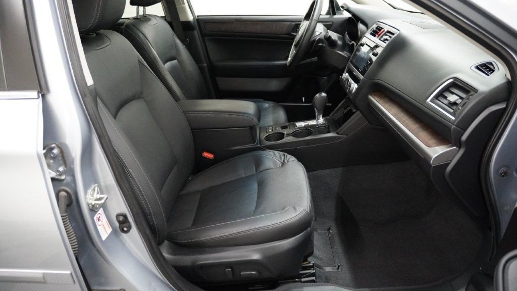 2017 Subaru Outback Image 17