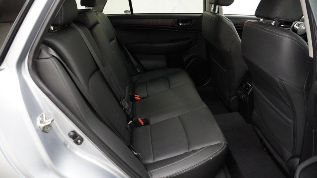 2017 Subaru Outback Image 19