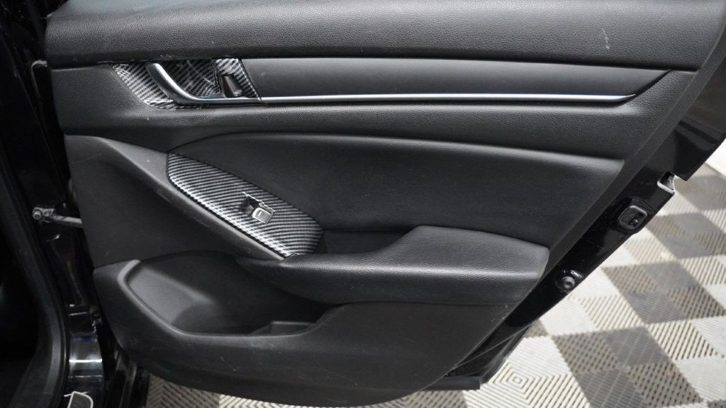 2018 Honda Accord Image 21