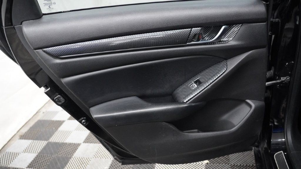 2018 Honda Accord Image 34