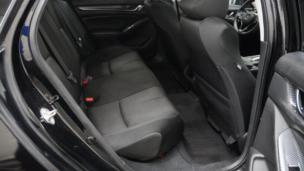 2018 Honda Accord Image 40