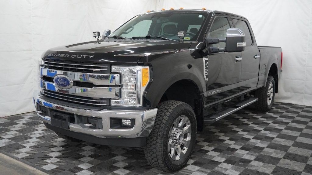 2017 Ford F-250 Image 2