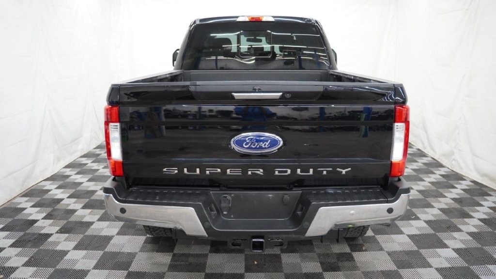 2017 Ford F-250 Image 3