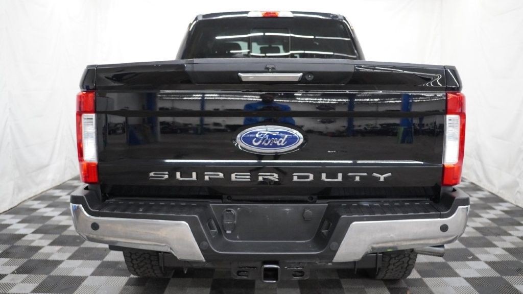 2017 Ford F-250 Image 6
