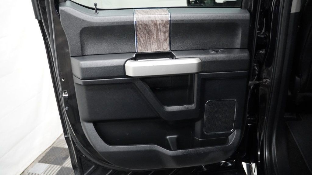 2017 Ford F-250 Image 16