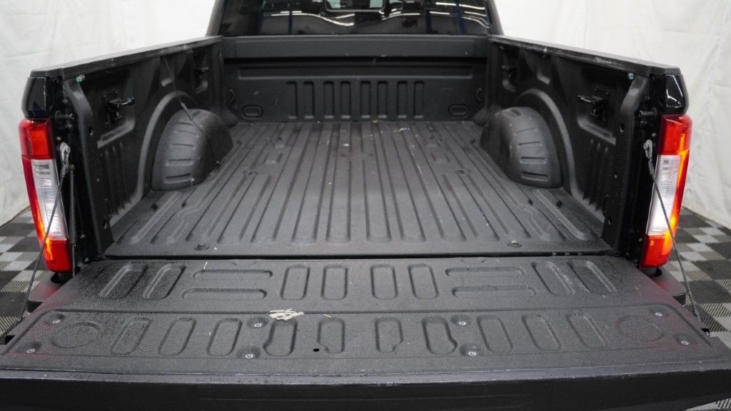 2017 Ford F-250 Image 13