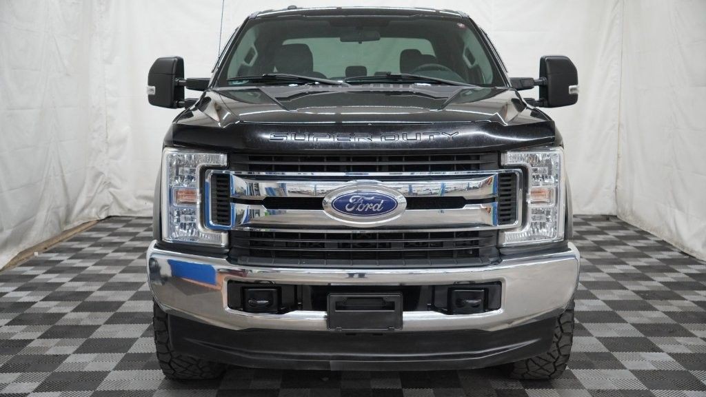 2017 Ford F-250 Image 3