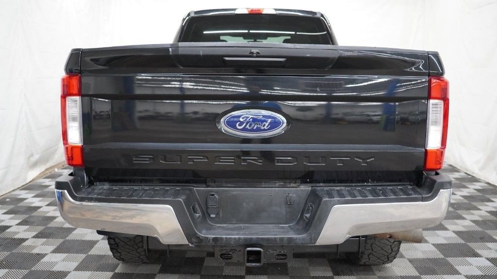 2017 Ford F-250 Image 5