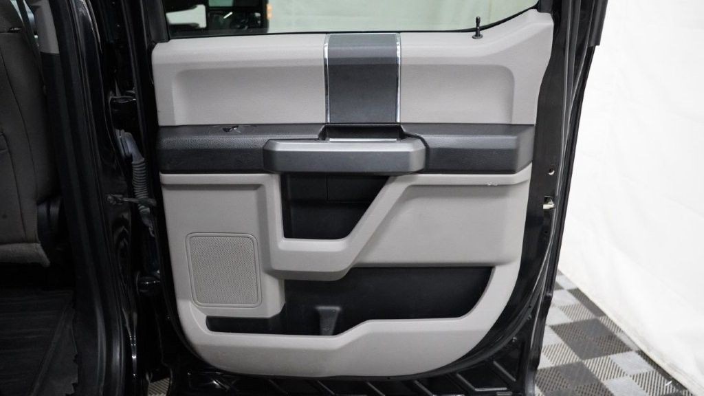 2017 Ford F-250 Image 20