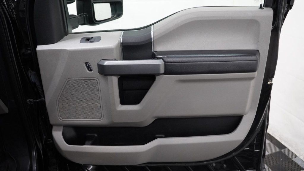 2017 Ford F-250 Image 34
