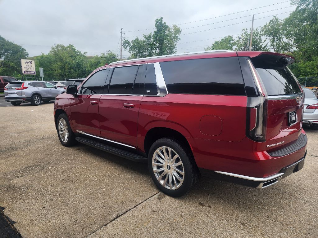 2023 Cadillac Escalade Image 9