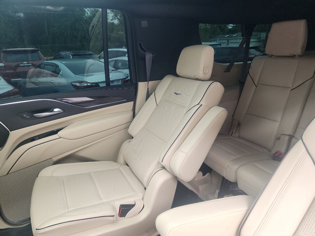 2023 Cadillac Escalade Image 14