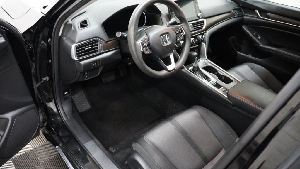 2018 Honda Accord Image 11