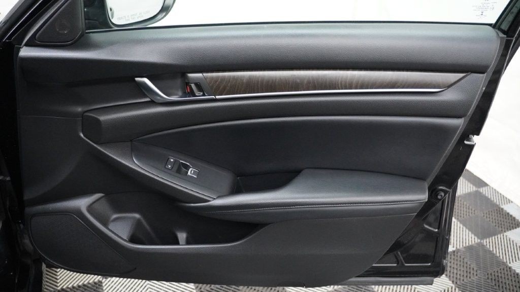 2018 Honda Accord Image 35