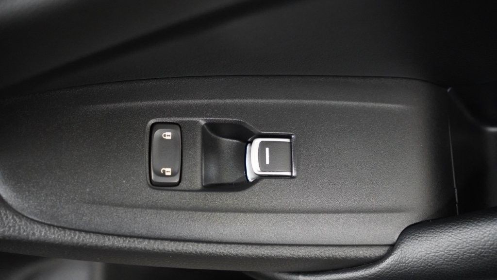 2018 Honda Accord Image 36