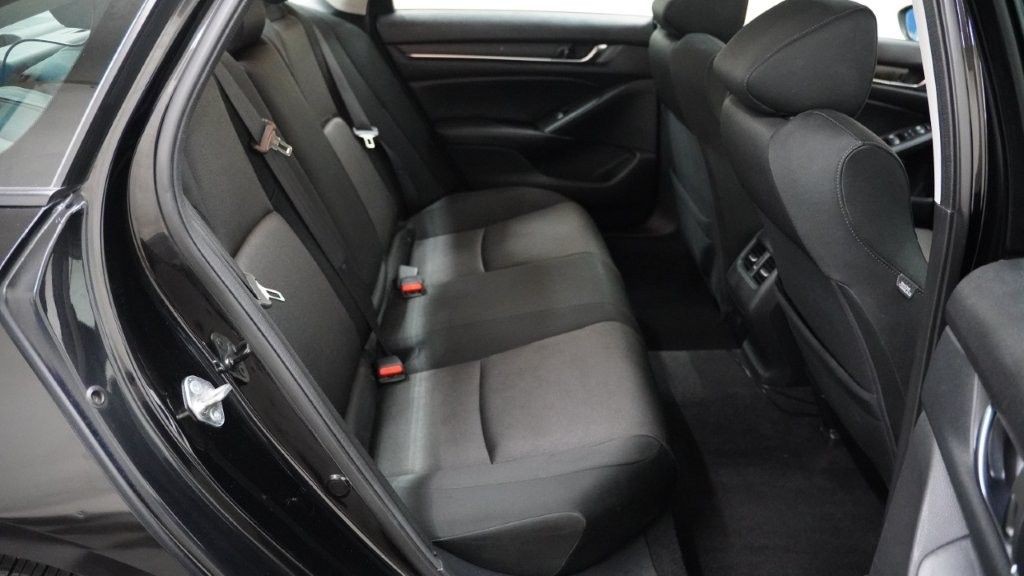 2018 Honda Accord Image 37