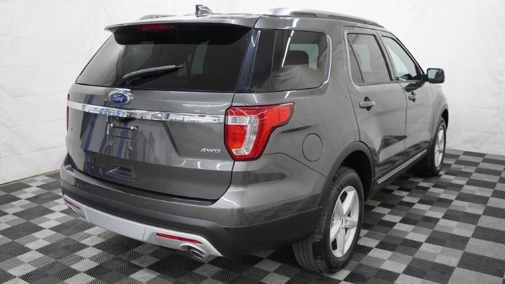 2017 Ford Explorer Image 7