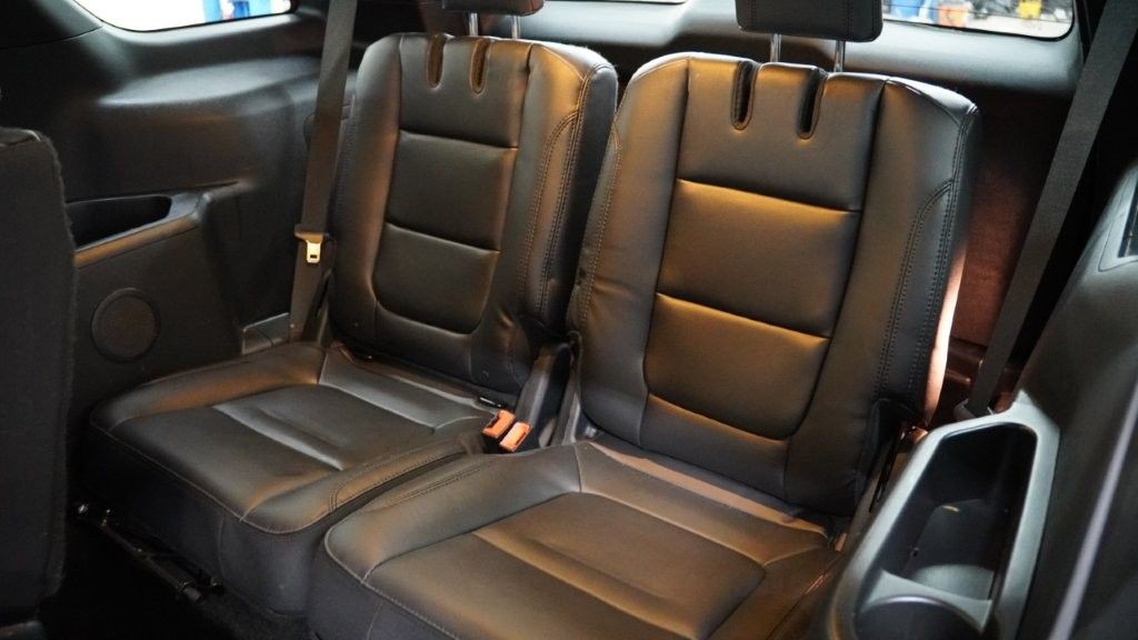 2017 Ford Explorer Image 16
