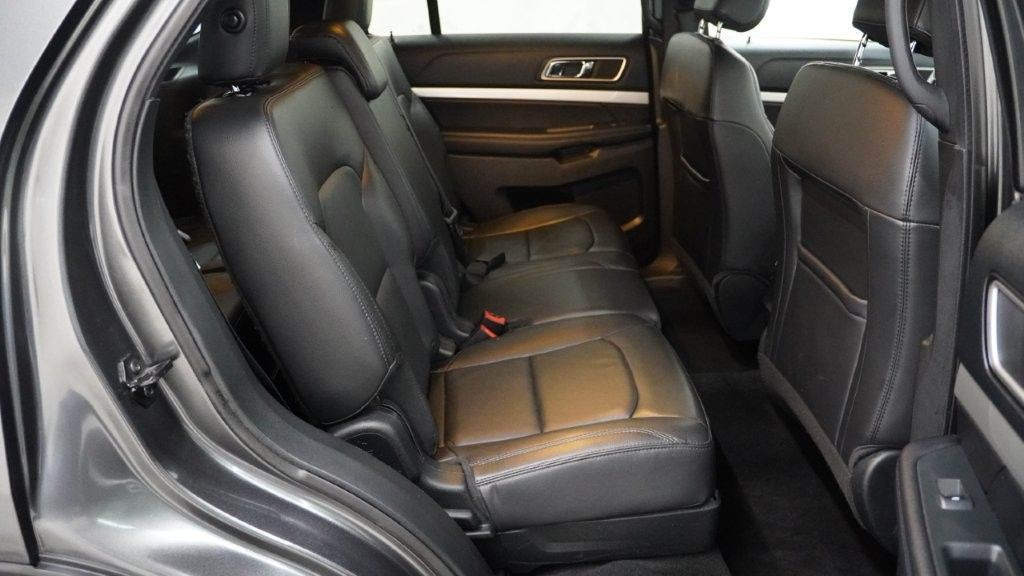 2017 Ford Explorer Image 20