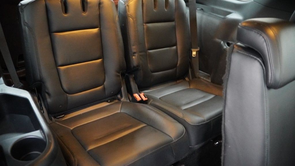 2017 Ford Explorer Image 21