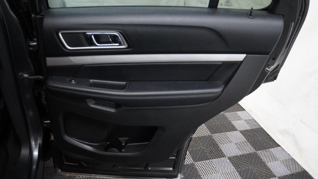 2017 Ford Explorer Image 22