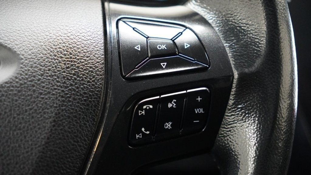 2017 Ford Explorer Image 28