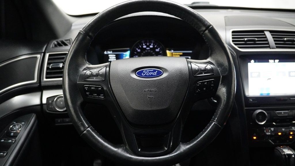 2017 Ford Explorer Image 29