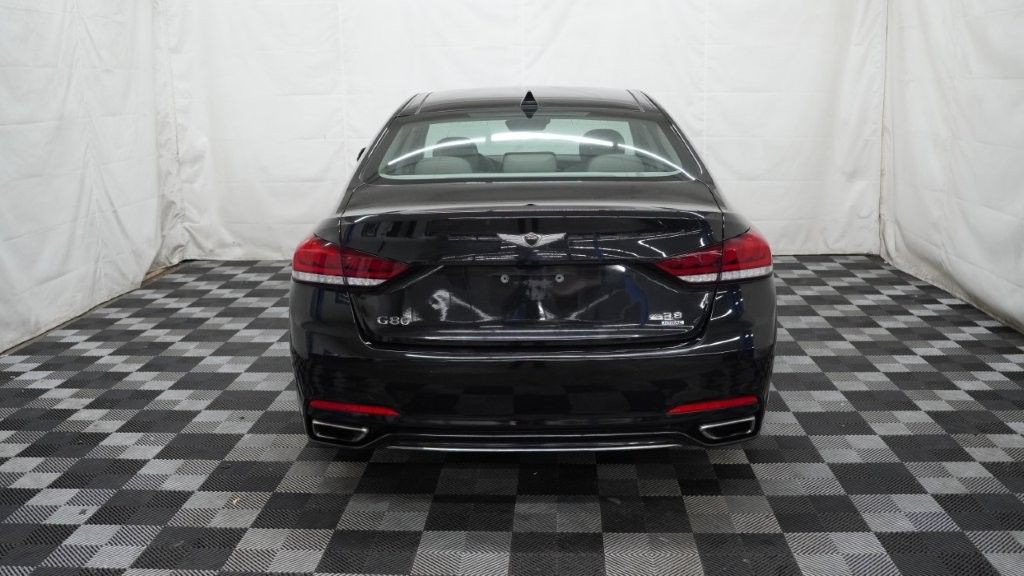 2018 Genesis G80 Image 5