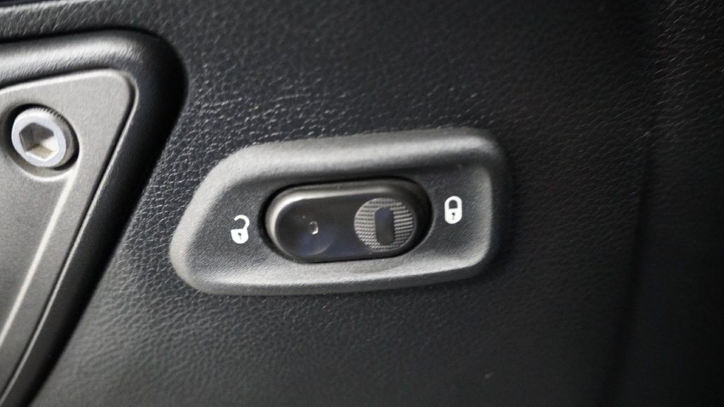 2017 Jeep Wrangler Unlimited Image 12