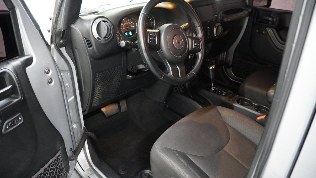 2017 Jeep Wrangler Unlimited Image 13