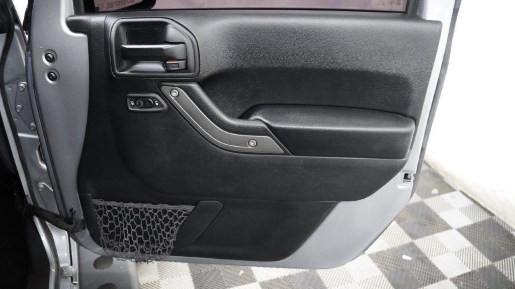 2017 Jeep Wrangler Unlimited Image 19