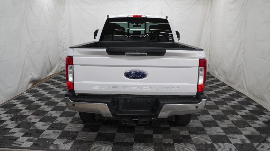 2017 Ford F-350 Image 8