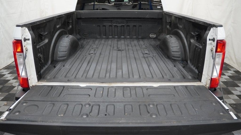 2017 Ford F-350 Image 10