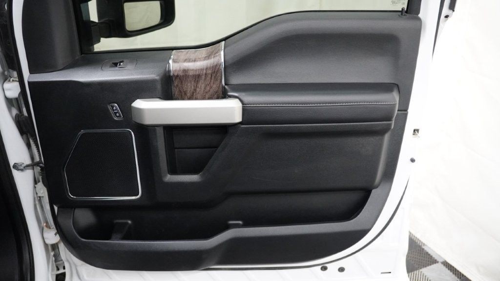 2017 Ford F-350 Image 19