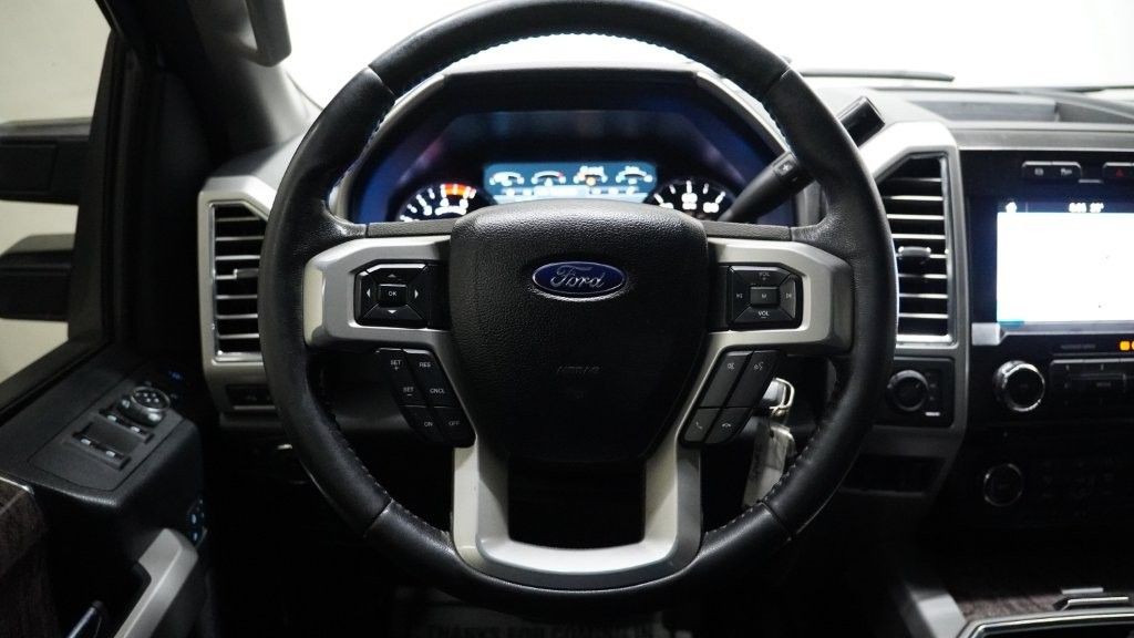 2017 Ford F-350 Image 28