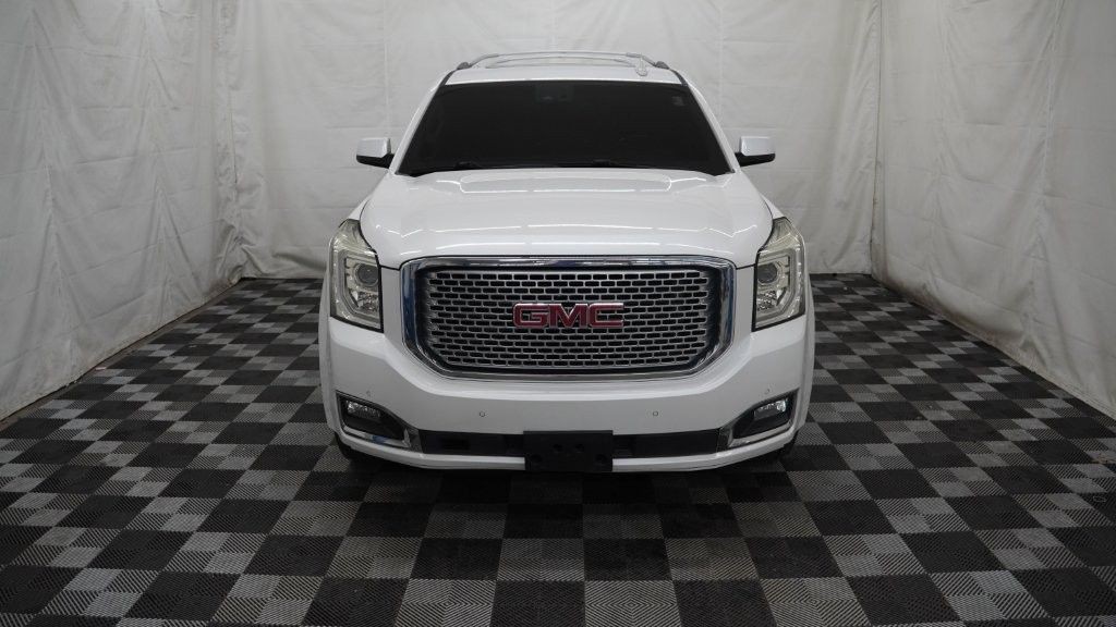 2017 GMC Yukon Image 3
