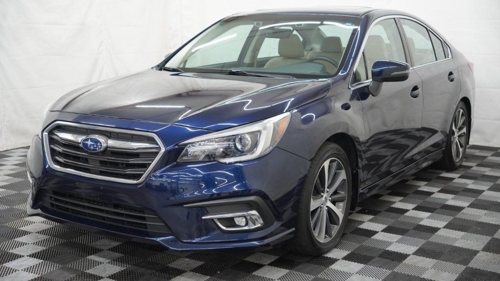 2018 Subaru Legacy Image 2