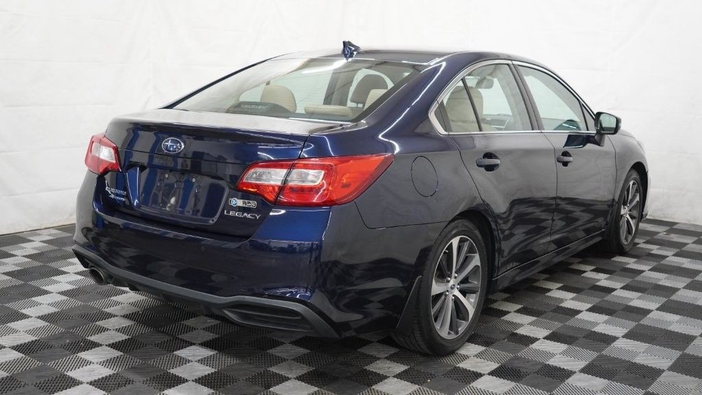2018 Subaru Legacy Image 4