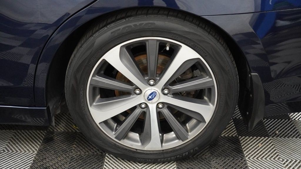 2018 Subaru Legacy Image 9