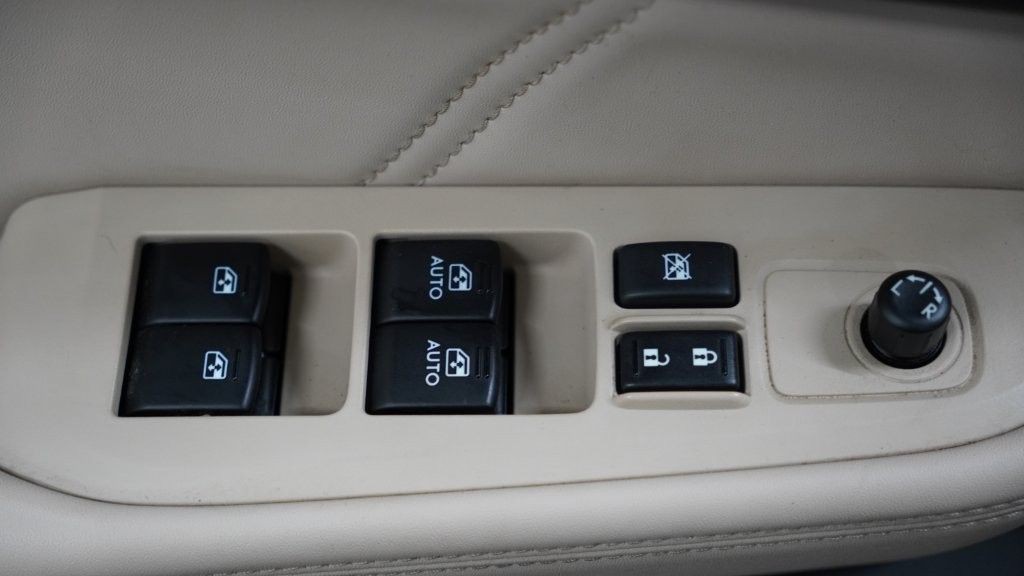 2018 Subaru Legacy Image 10